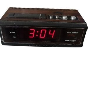 Westclox Model 22636 Digital Clock Radio *Read*